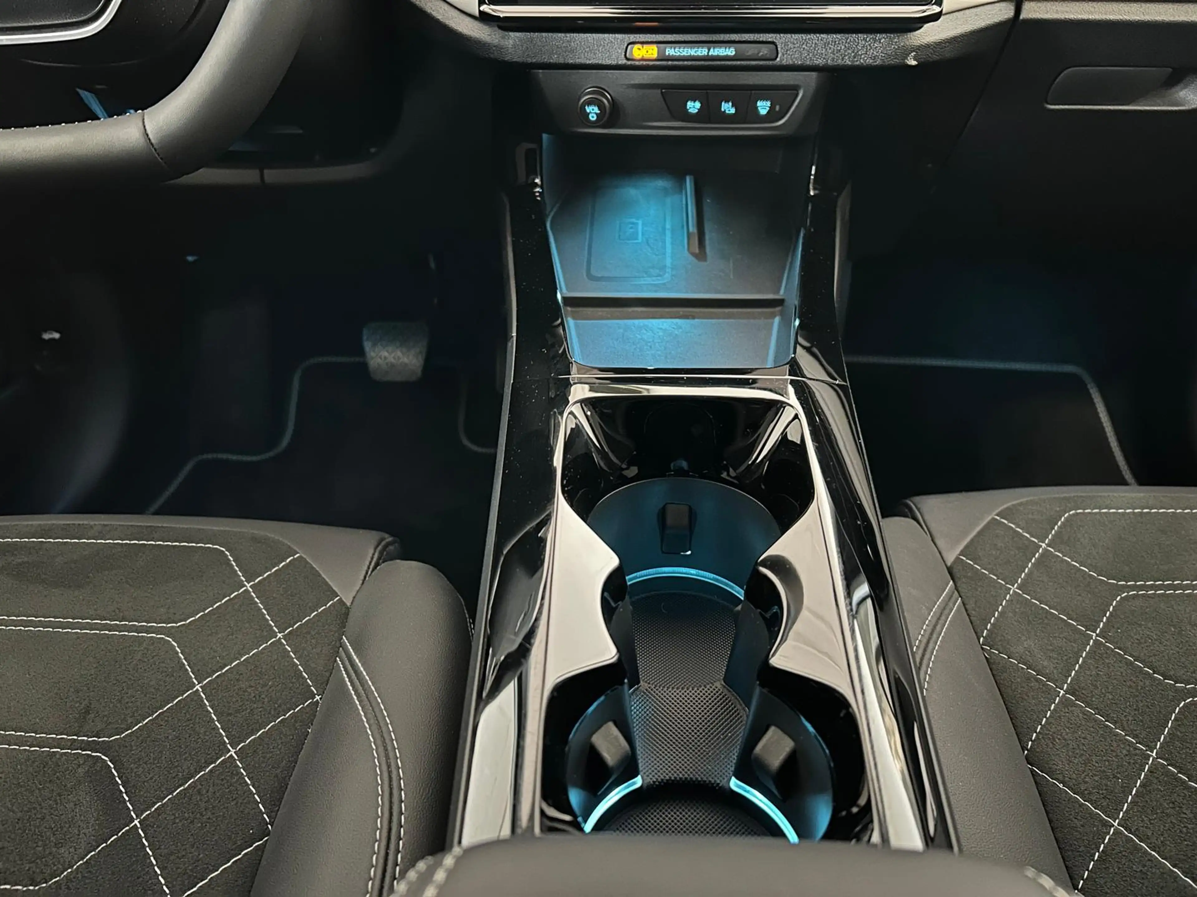 Ford Puma Gen-E 124 kW/ 43kWh Premium+GJR+Matrix+360° — photo 12
