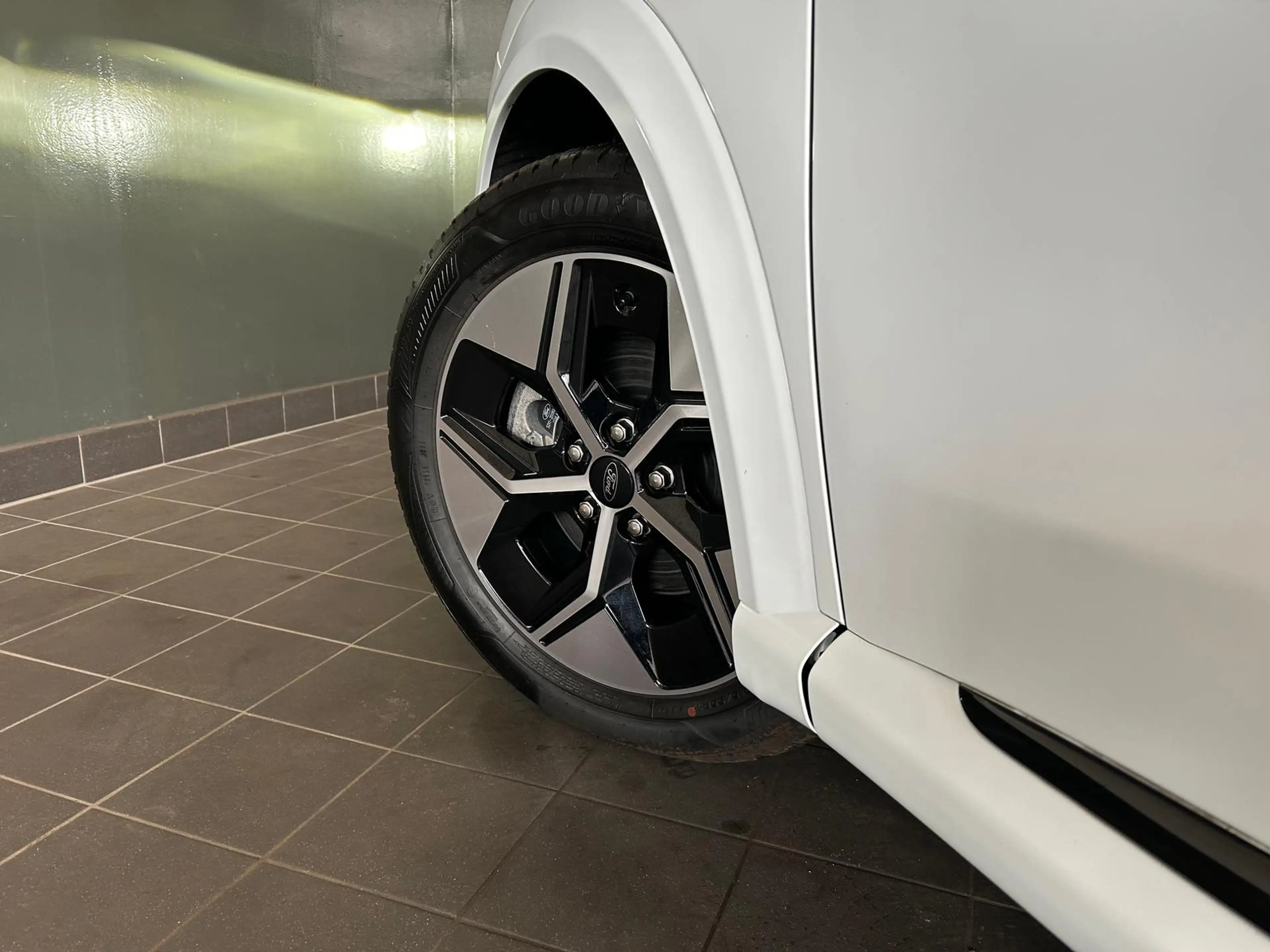 Ford Puma Gen-E 124 kW/ 43kWh Premium+GJR+Matrix+360° — photo 6