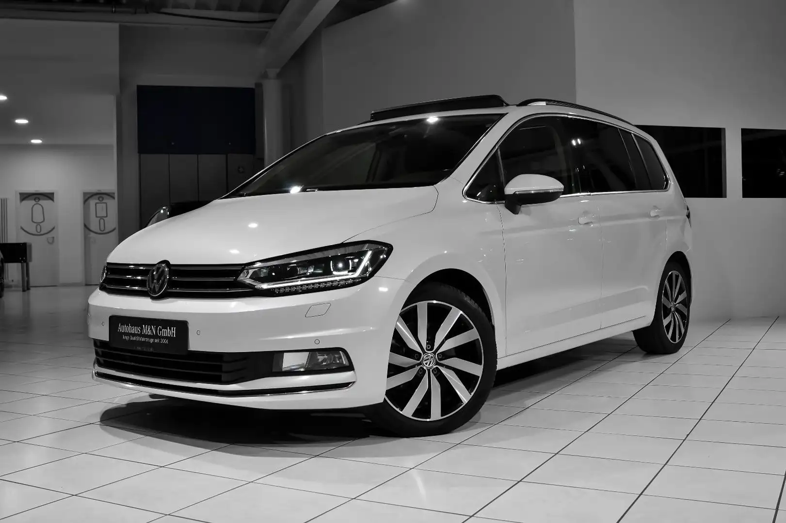 Volkswagen Touran Highline *7 Sitz*Pano*LED*ACC*STHZ.*AHK* Blanc - 1