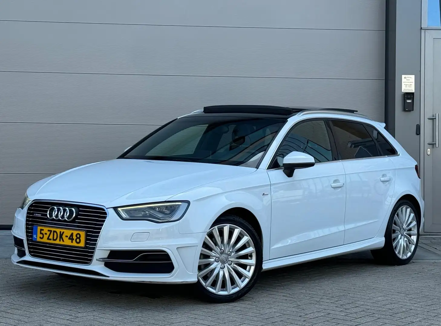 Audi A3 Sportback 1.4 E-tron PHEV 204pk S-Line Wit PANO|VO Blanco - 2