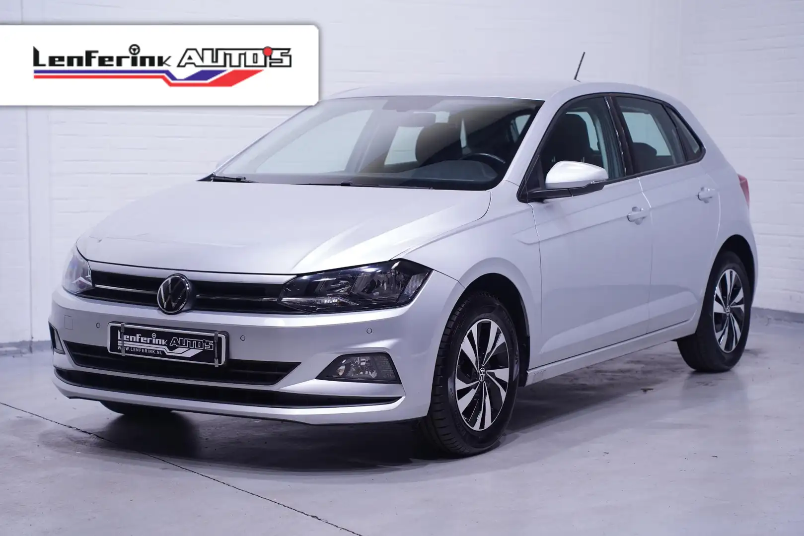 Volkswagen Polo 1.0 TSI Highline navigatie DAB APP Connect PDC v+a Grijs - 1