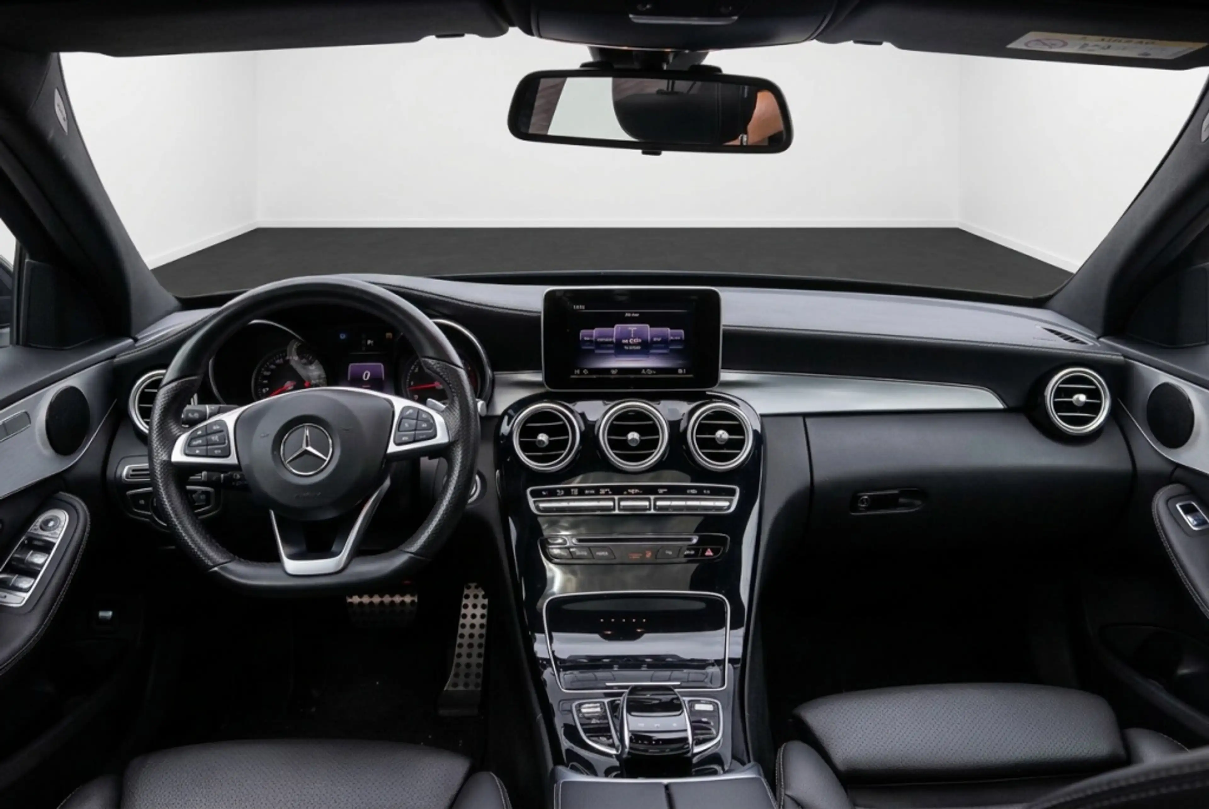 Mercedes-Benz C 180 Ambition AMG Pano | Leder | Multibeam-LED | 19" LM — photo 12