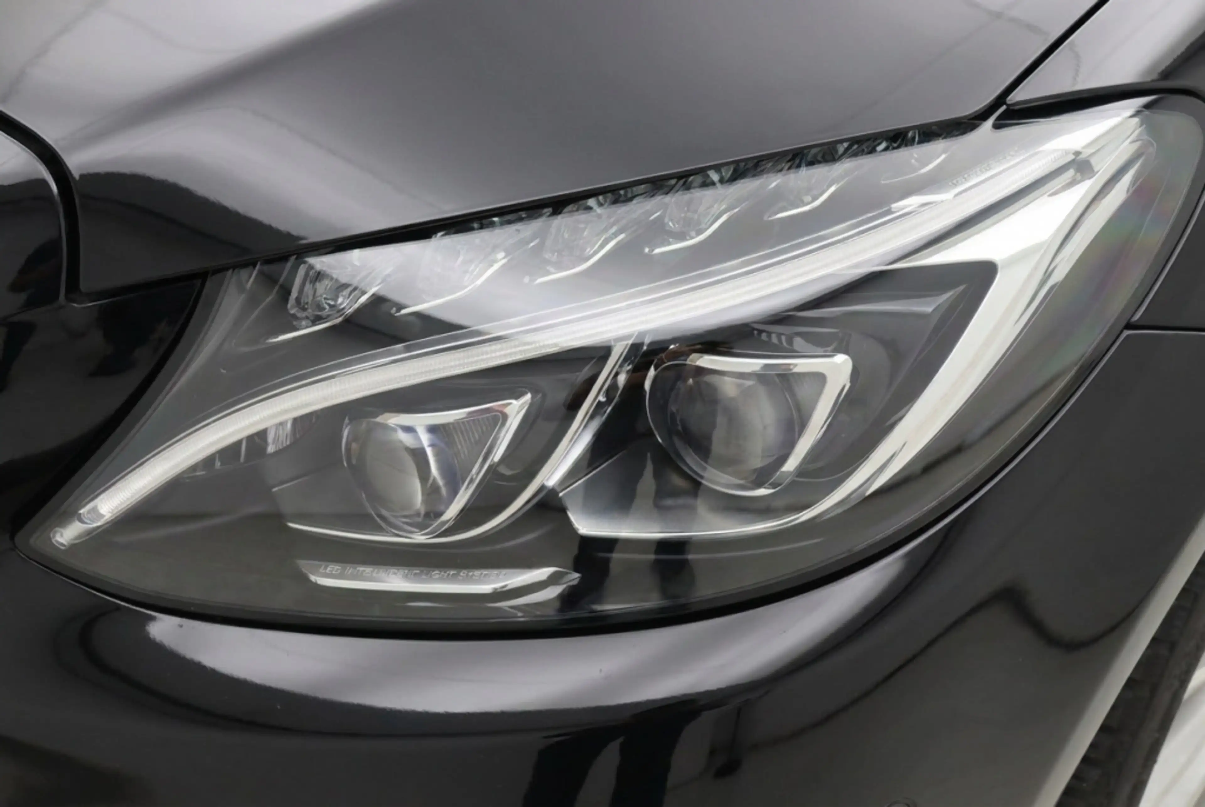 Mercedes-Benz C 180 Ambition AMG Pano | Leder | Multibeam-LED | 19" LM — photo 7