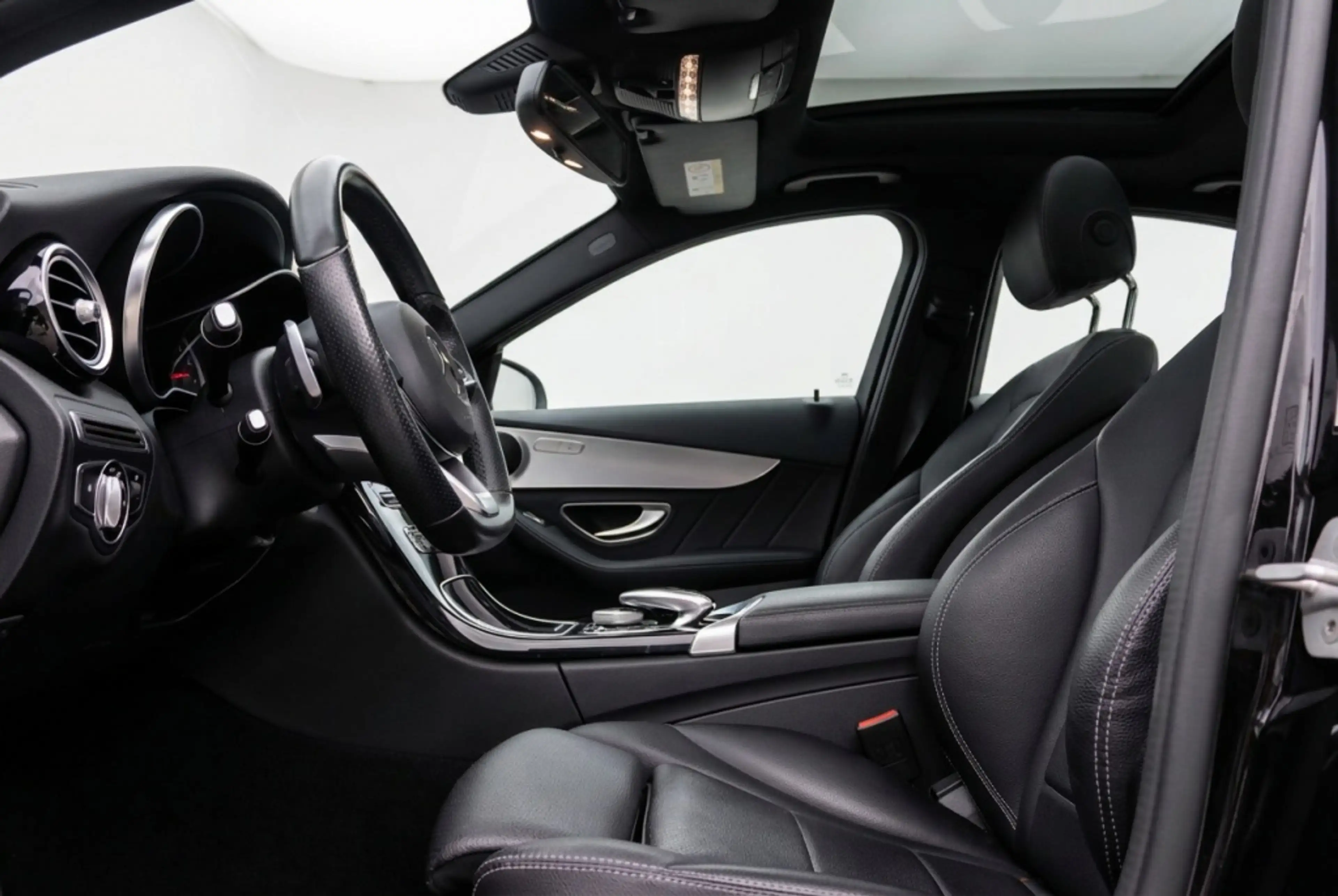 Mercedes-Benz C 180 Ambition AMG Pano | Leder | Multibeam-LED | 19" LM — photo 10