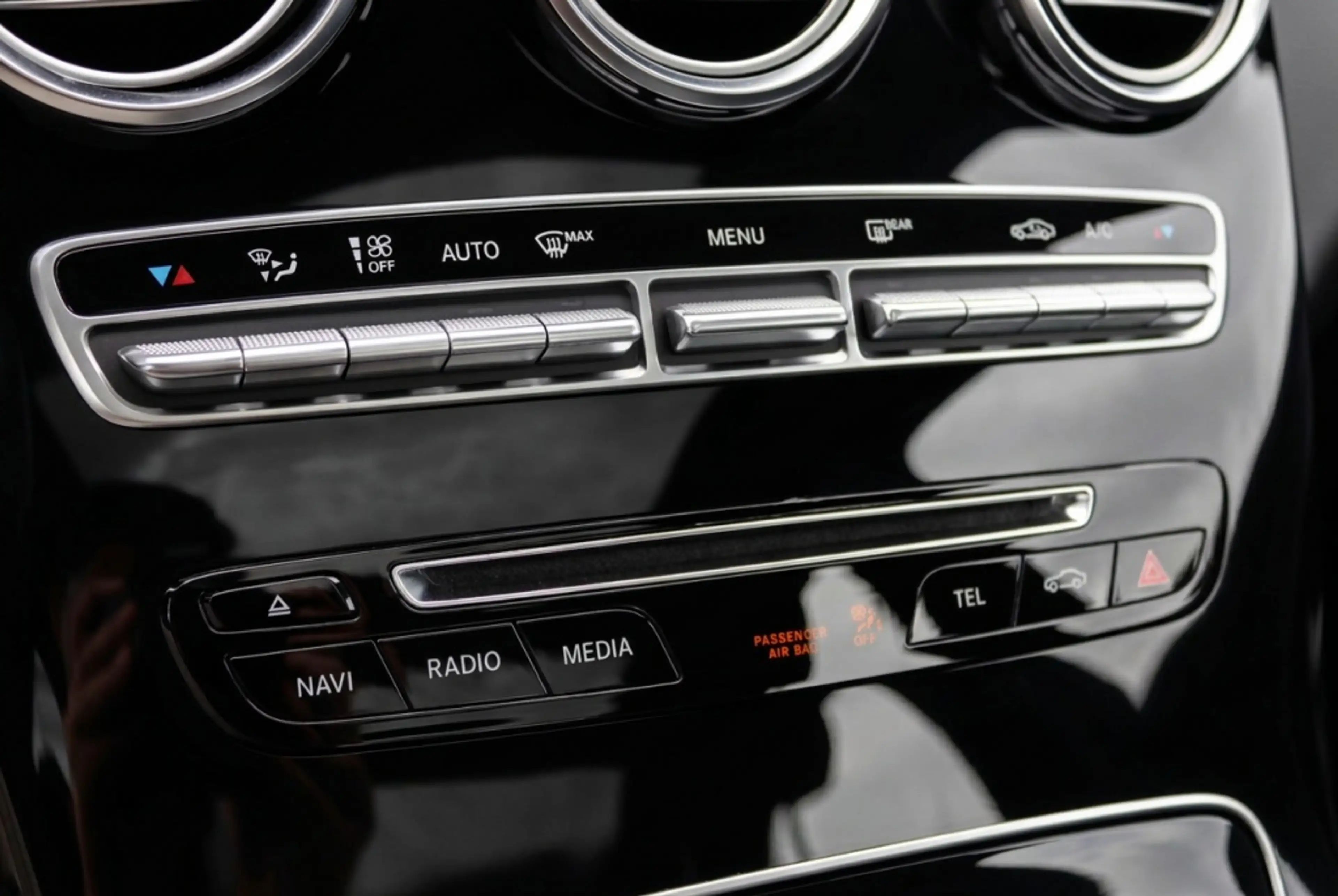 Mercedes-Benz C 180 Ambition AMG Pano | Leder | Multibeam-LED | 19" LM — photo 15