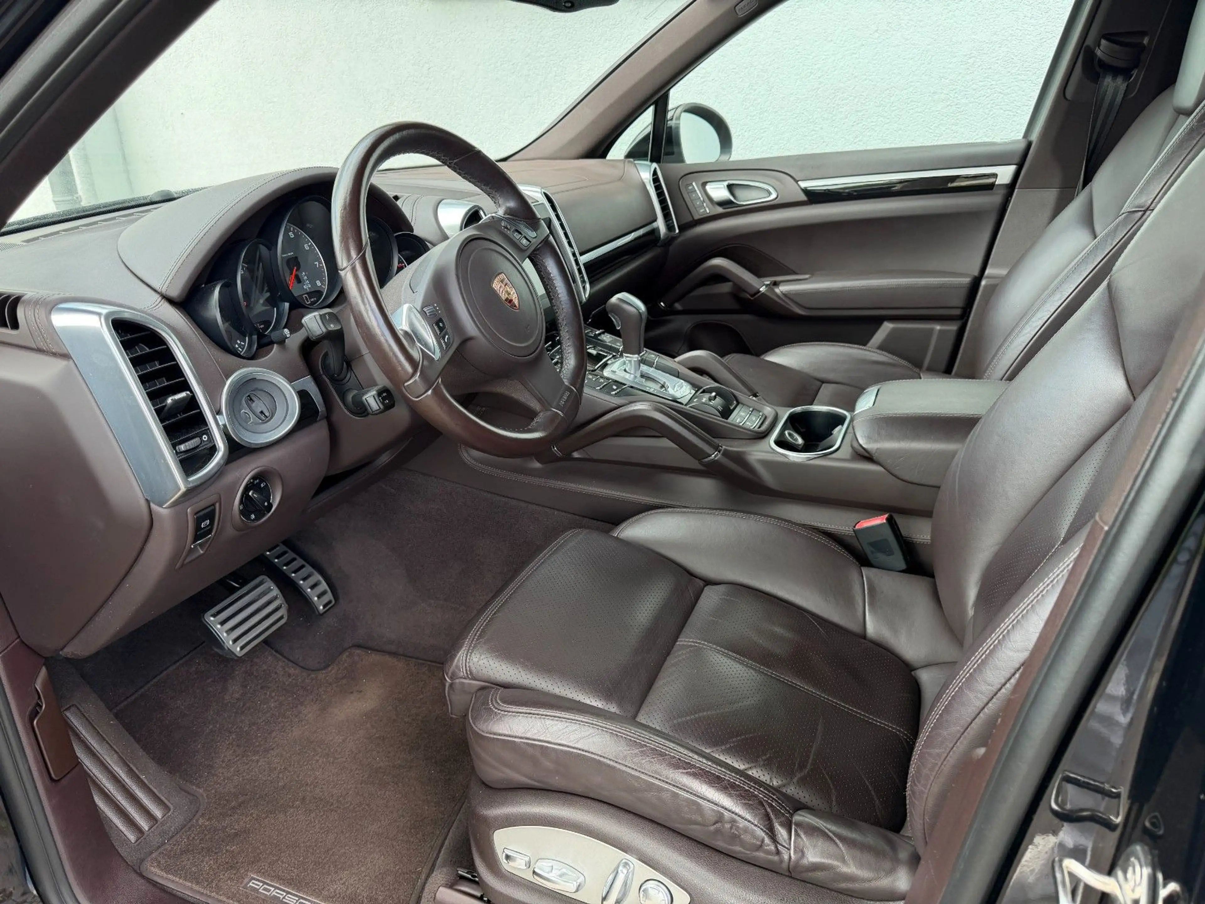 Porsche Cayenne S, NAVI, Xenon, CarPlay — photo 14