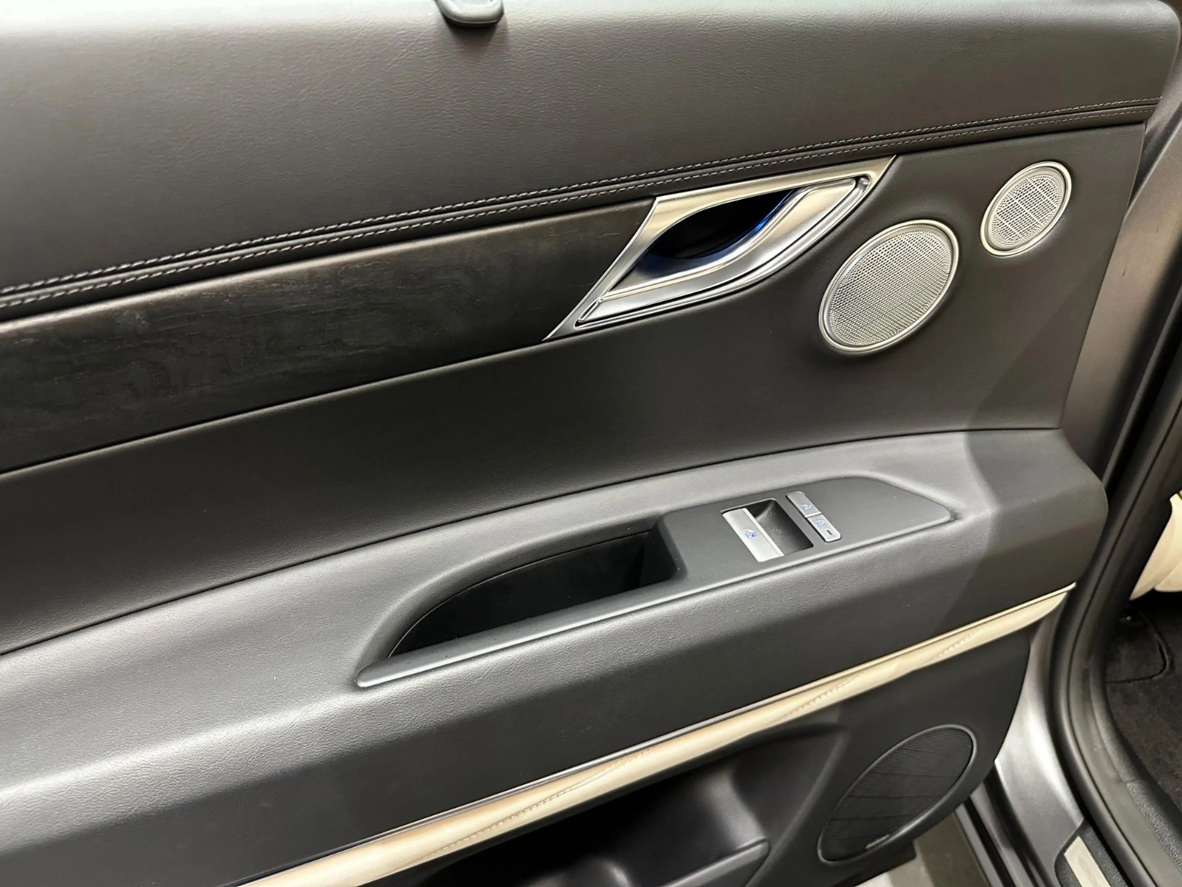 Genesis GV80 Luxury-Line AWD *7-SITZ*PANO*MASSAGE*1.HD* — photo 14