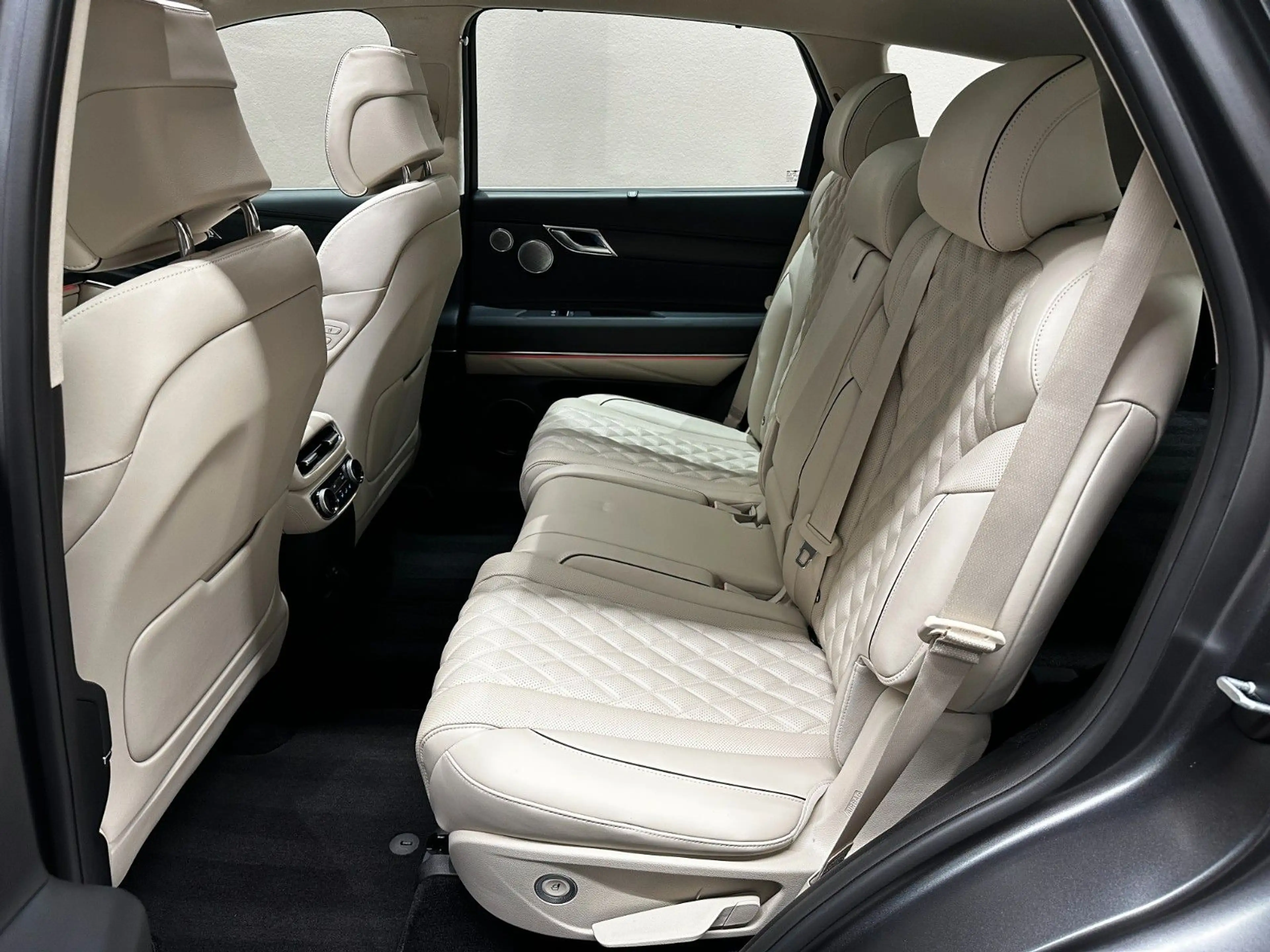 Genesis GV80 Luxury-Line AWD *7-SITZ*PANO*MASSAGE*1.HD* — photo 13