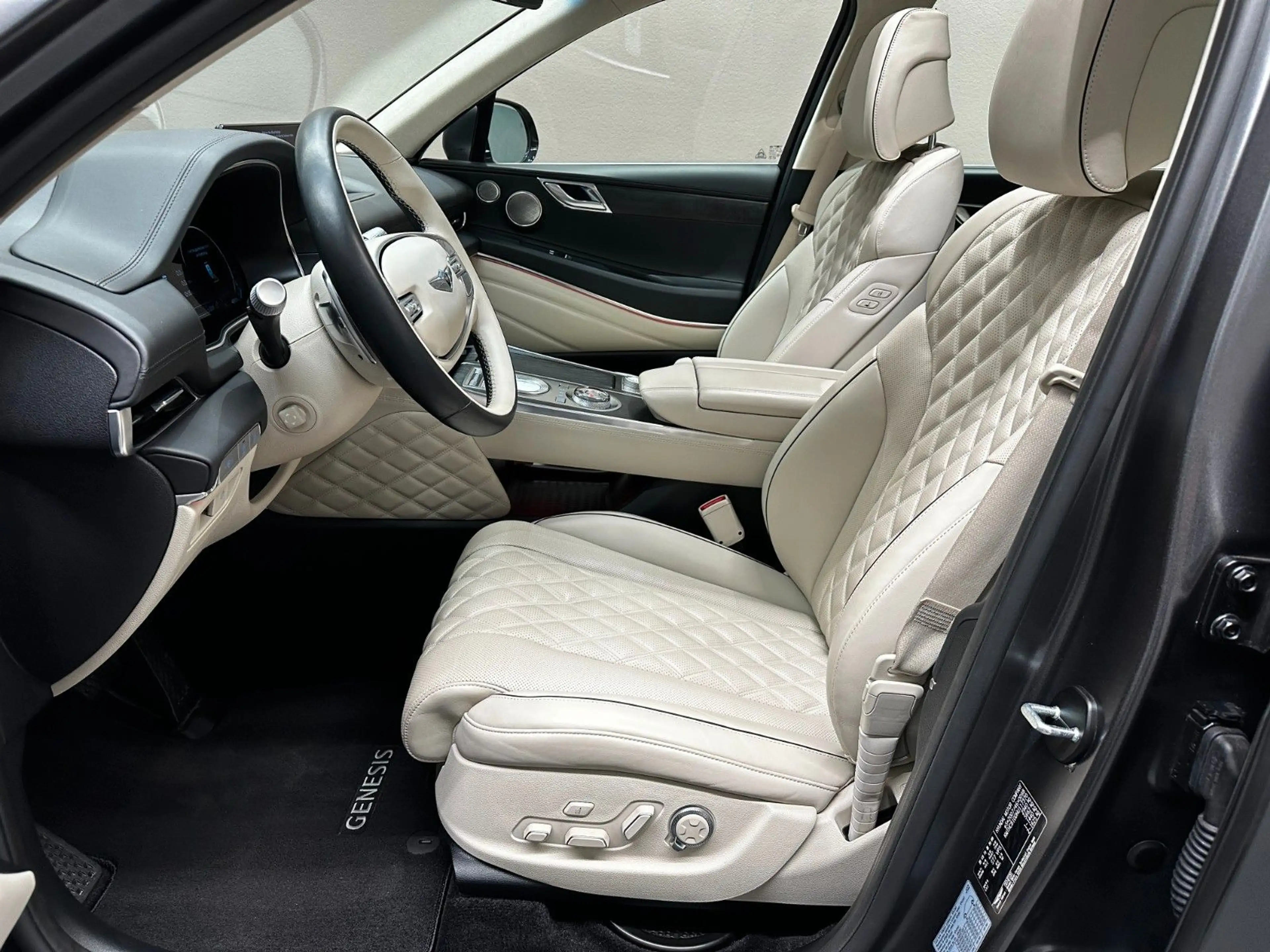 Genesis GV80 Luxury-Line AWD *7-SITZ*PANO*MASSAGE*1.HD* — photo 10