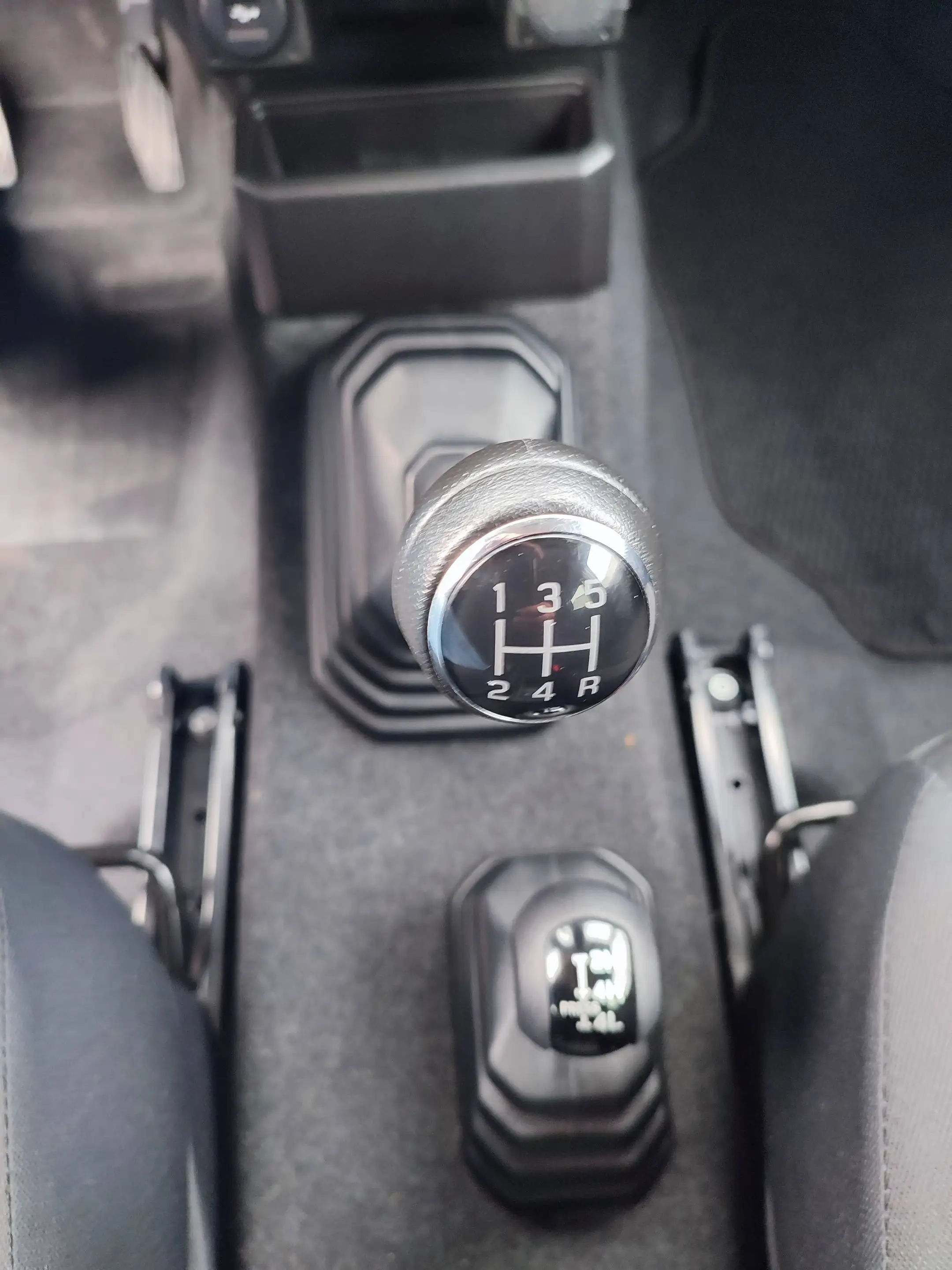 Suzuki Jimny Jimny 1.5 ALLGRIP Comfort + Klimaaut/Navi+Cam/AHK — photo 11