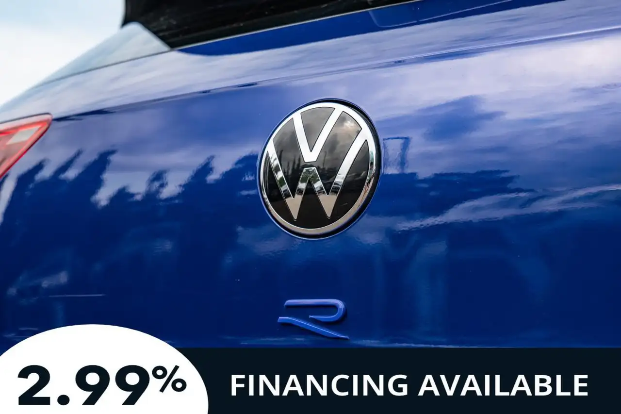 Volkswagen Golf R снимка Volkswagen Golf R