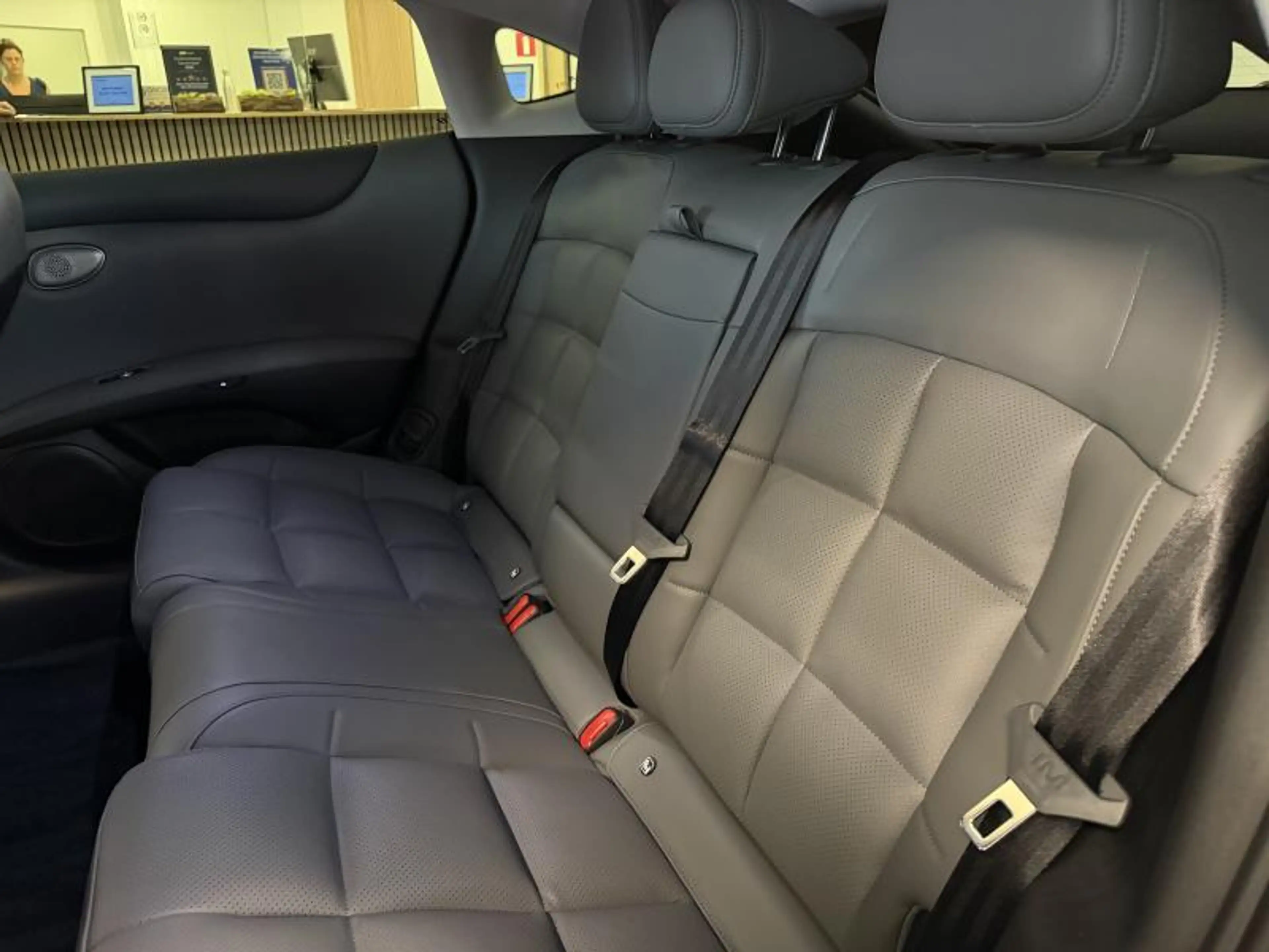 MG IM5 70kWh Standard Range | DIRECTIE WAGEN! — photo 13