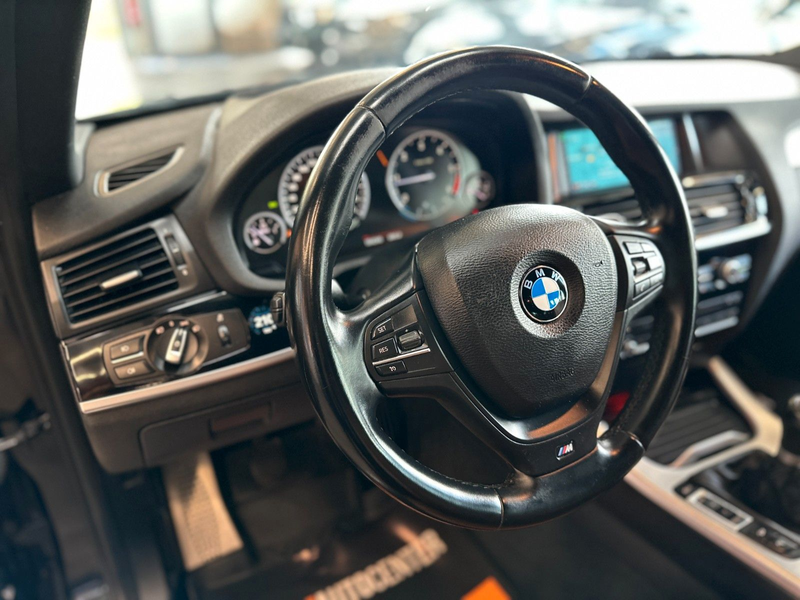 BMW X4 xDrive 20 d *AHK*TÜV NEU*M-Paket* — photo 11