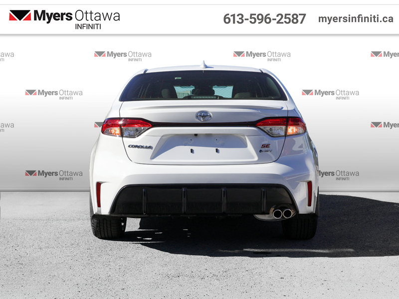 2026 Toyota Corolla Hybrid SE AWD  Sunroof, Like New!! LOW kms!! — снимка 1