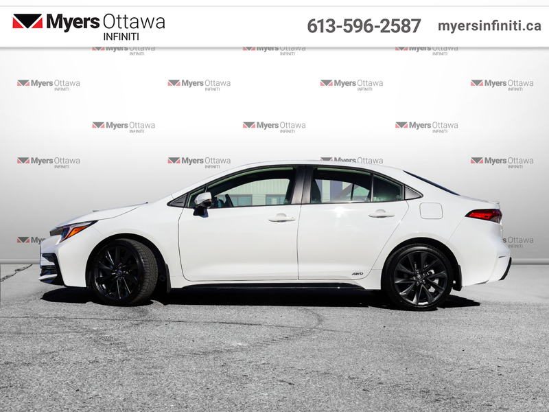 2026 Toyota Corolla Hybrid SE AWD  Sunroof, Like New!! LOW kms!! — снимка 1