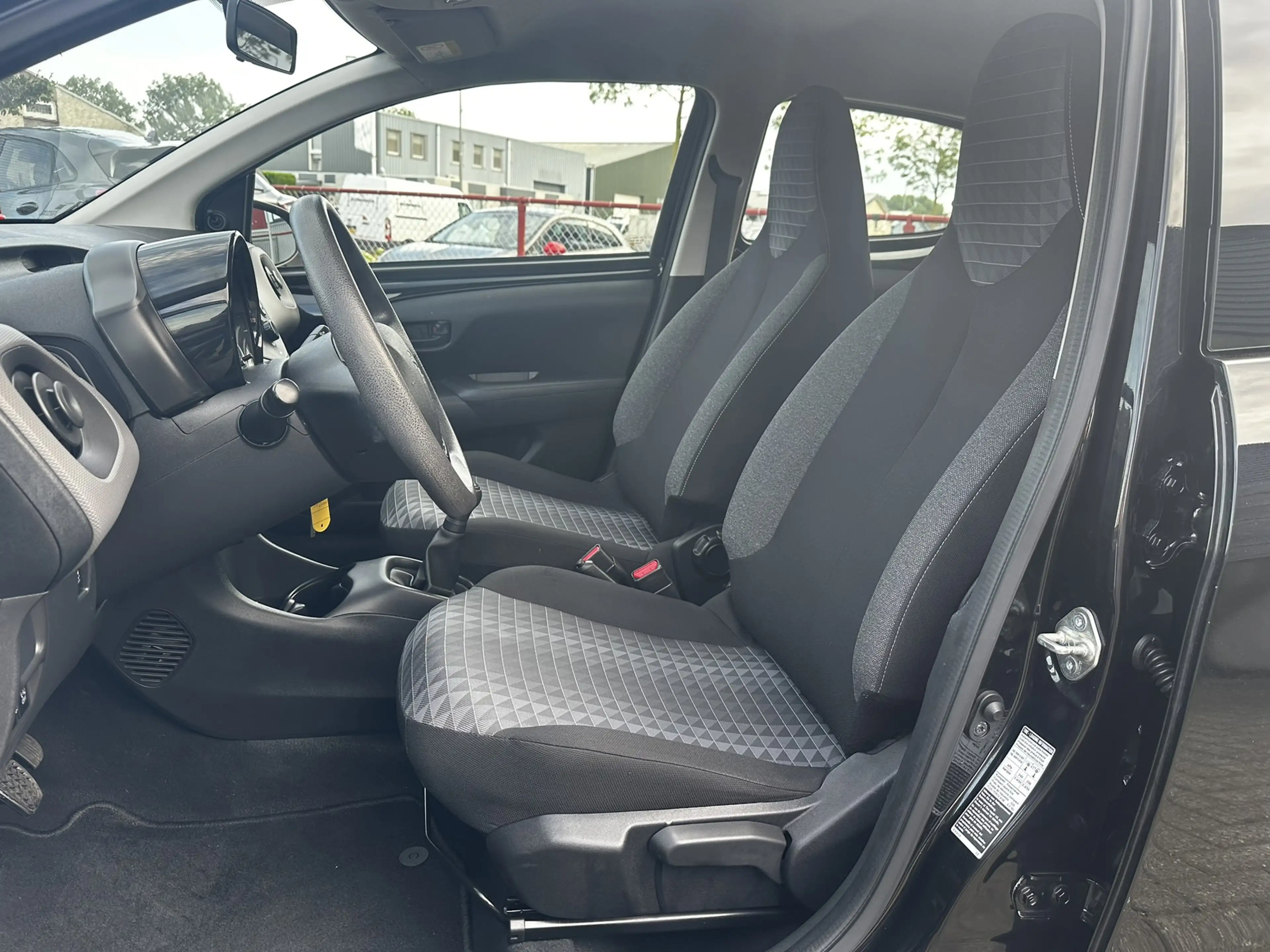 Peugeot 108 1.0 e-VTi Active | Airco | Bluetooth | LED — photo 9