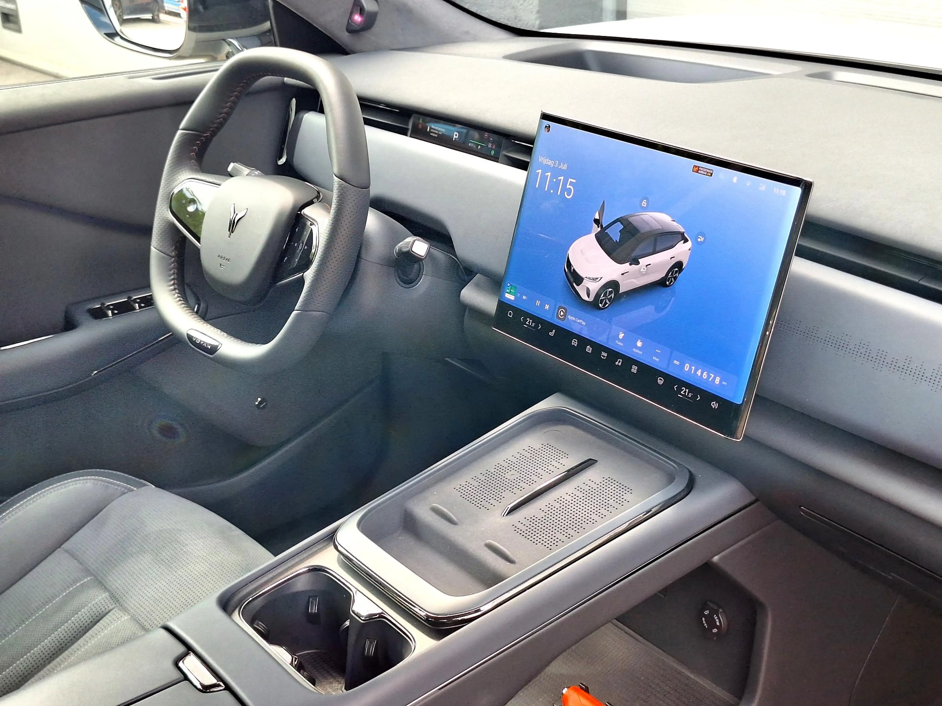 Voyah Courage Performance Edition 80 kWh | Panoramadak | 360° Ca — photo 11