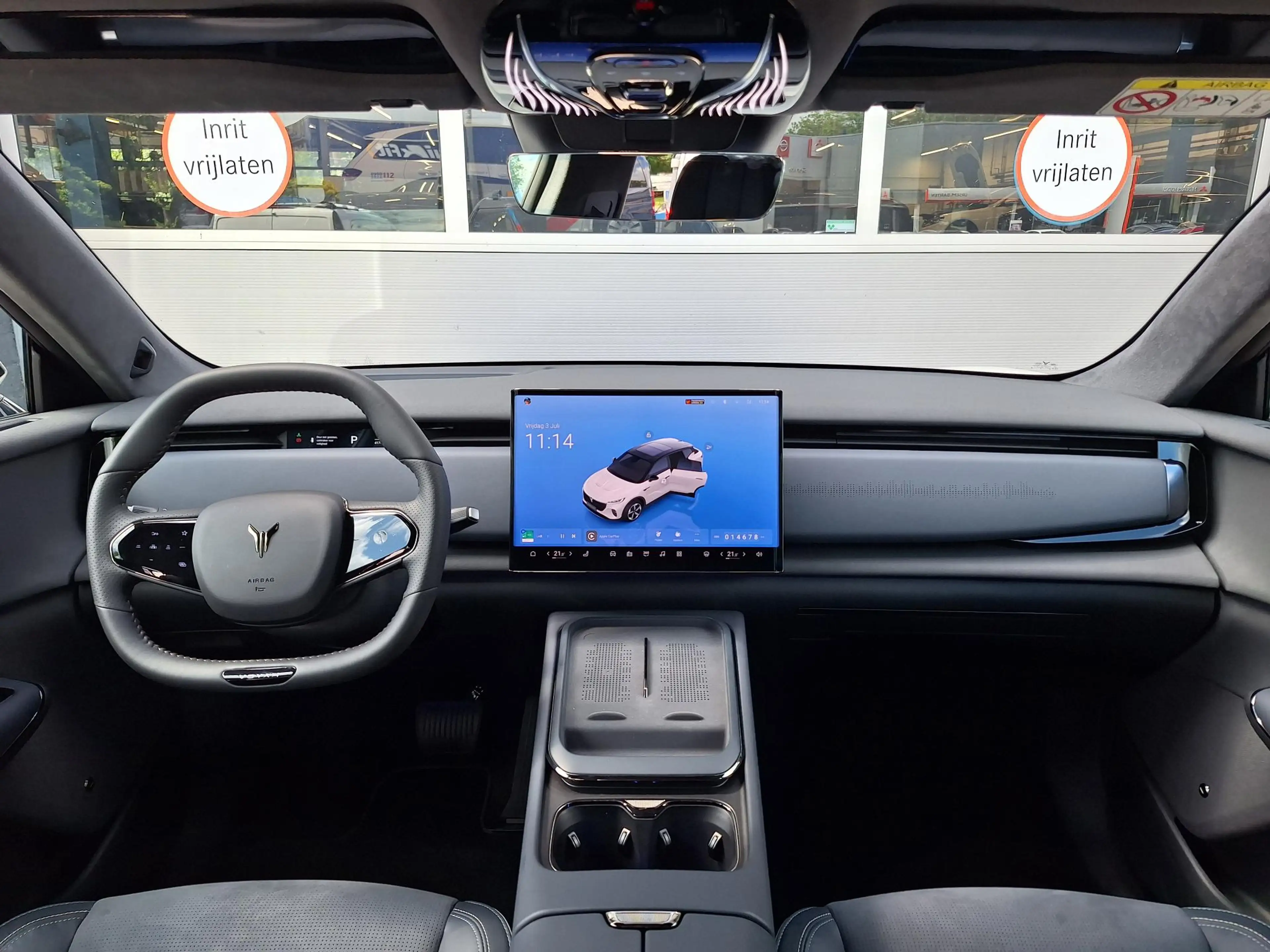 Voyah Courage Performance Edition 80 kWh | Panoramadak | 360° Ca — photo 10