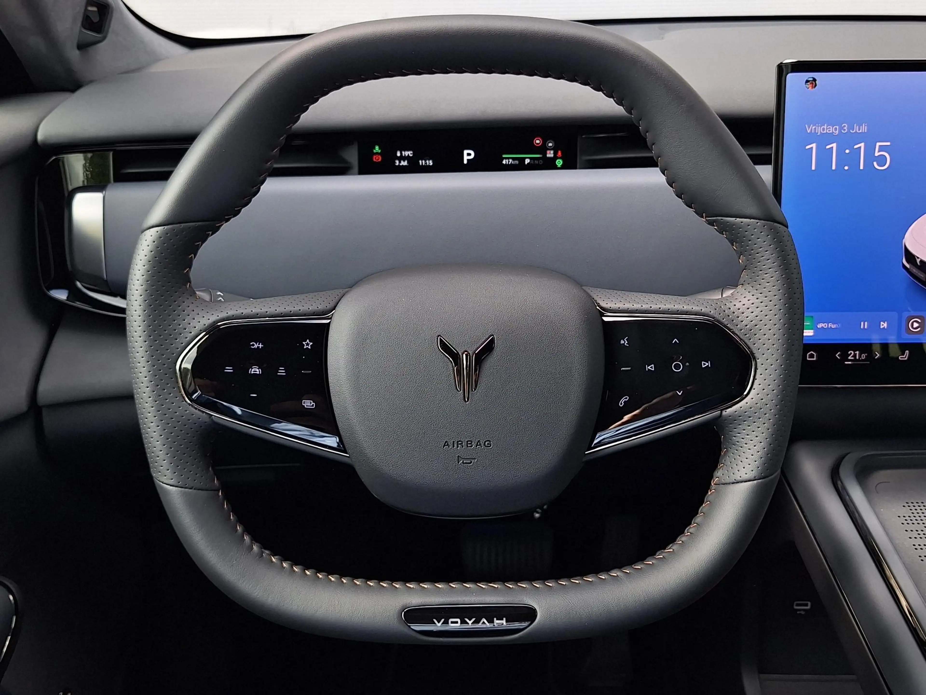 Voyah Courage Performance Edition 80 kWh | Panoramadak | 360° Ca — photo 13