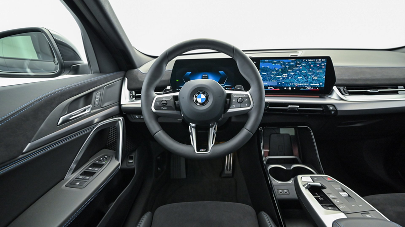 BMW X2 sDrive20d — photo 11