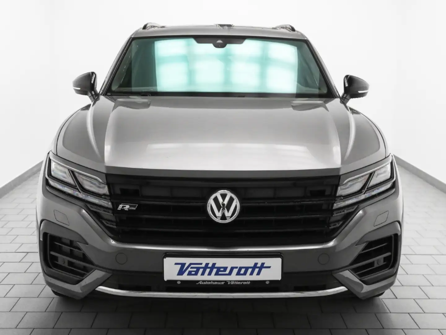 Volkswagen Touareg R-Line Black Style Panodach Innovision Cockpit Led Grau - 2