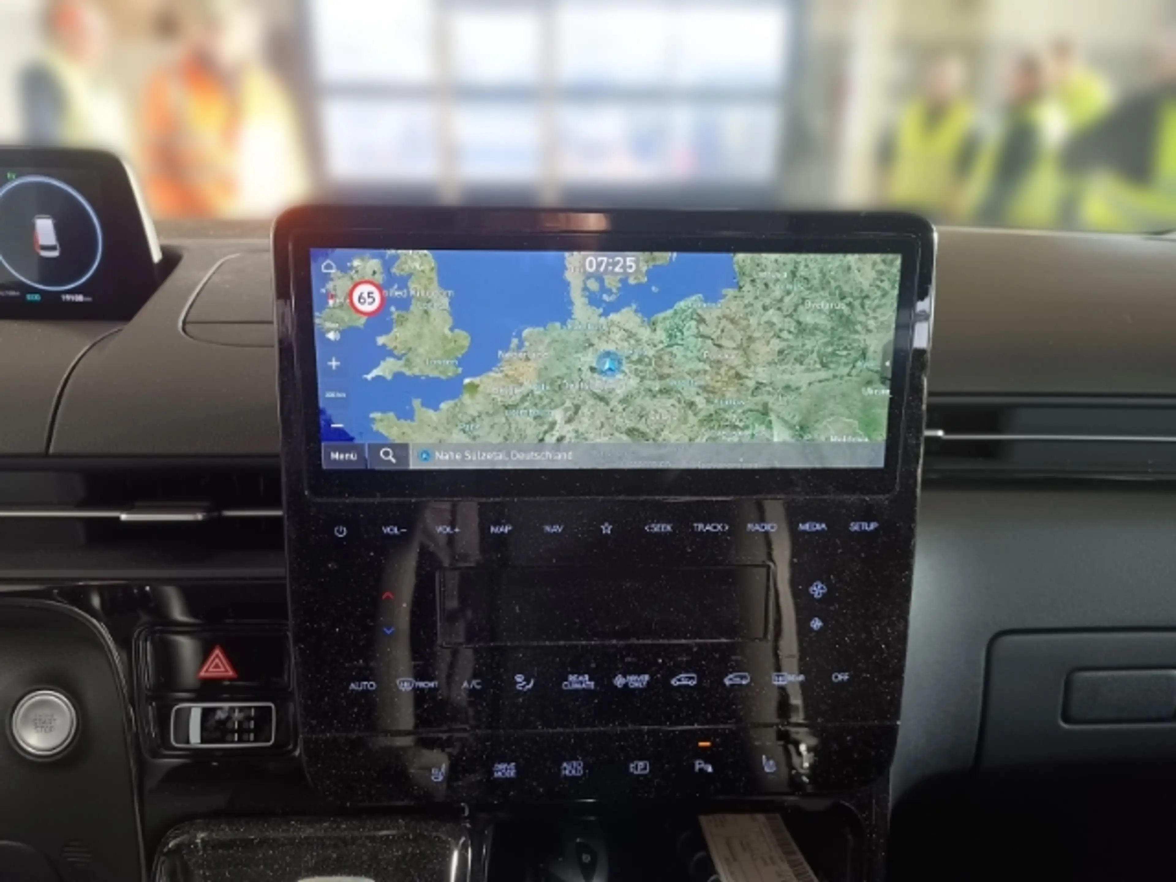 Hyundai STARIA HEV 9-Sitzer (MY25) 1.6 T-GDI (225 PS) 6-AT 2WD Tr — photo 9