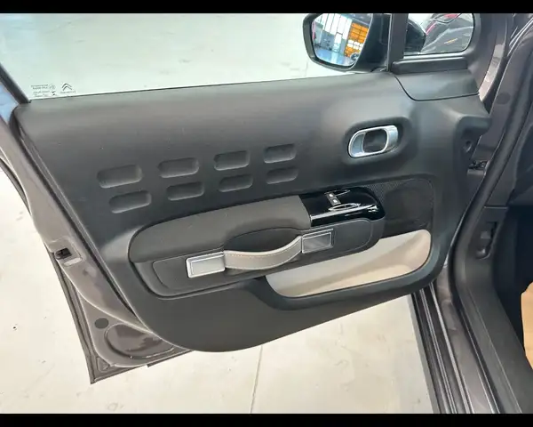Citroen C3 view 9