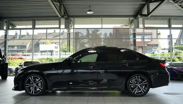 BMW 3 Series view 13