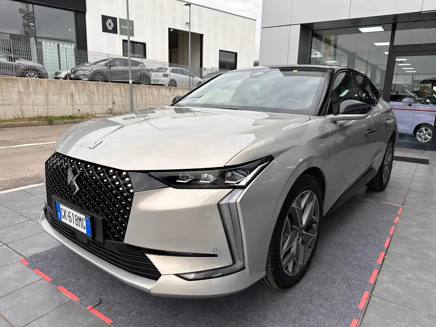 DS Automobiles DS 4 DS4 1.5 bluehdi Opera 130cv auto Silber - 2