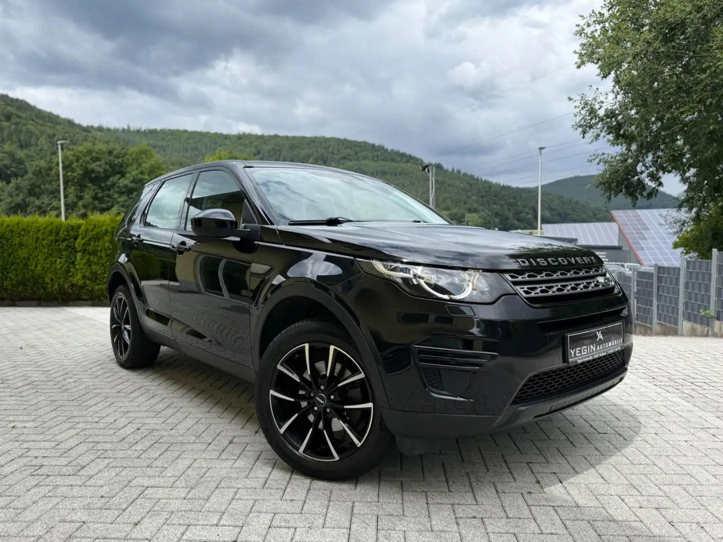 Land Rover Discovery Sport 2.0 TD4 Pure-AHK Nero - 1
