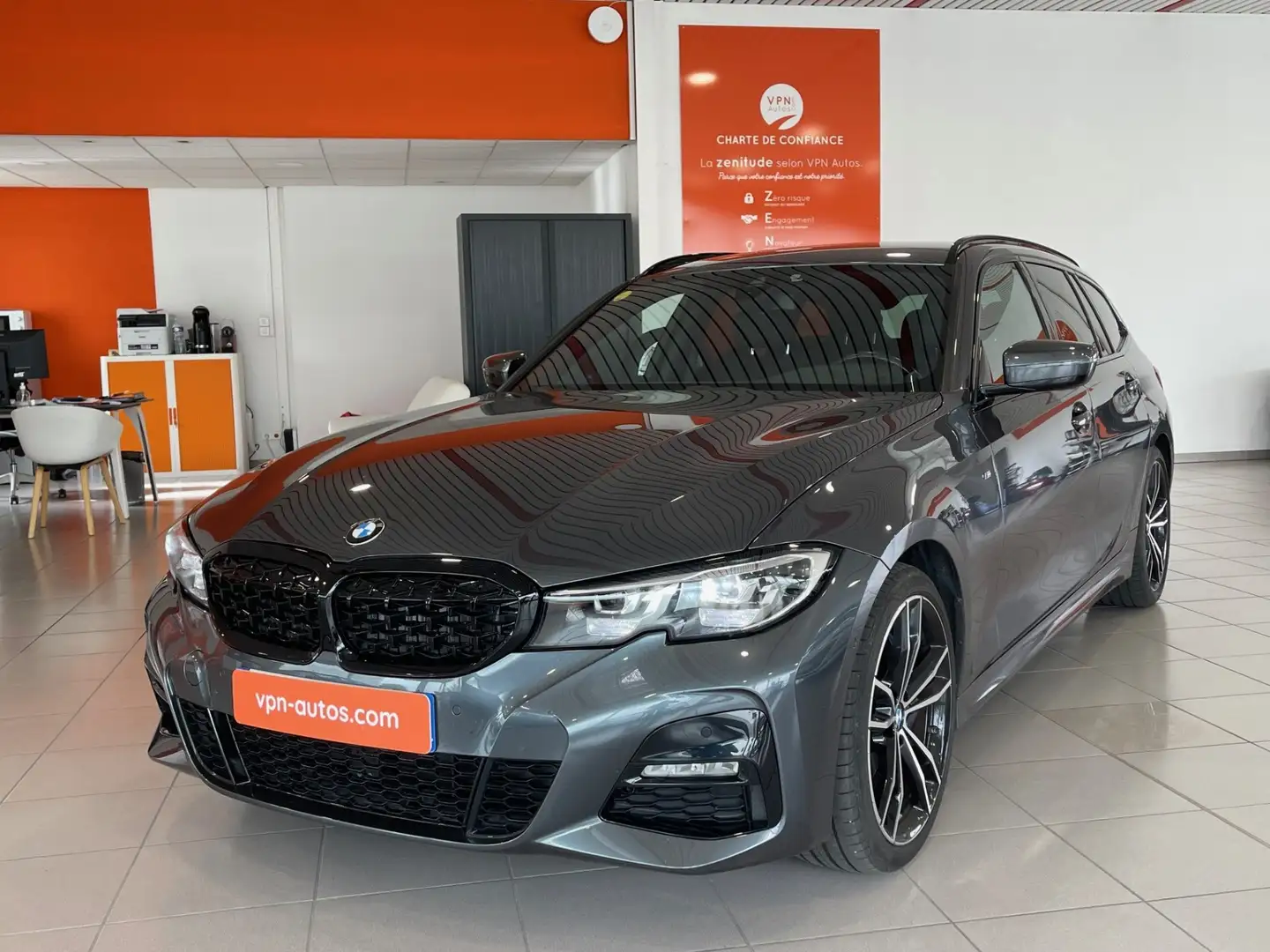 BMW 330 Touring 330d xDrive 286 ch BVA8 M Sport Gris - 1