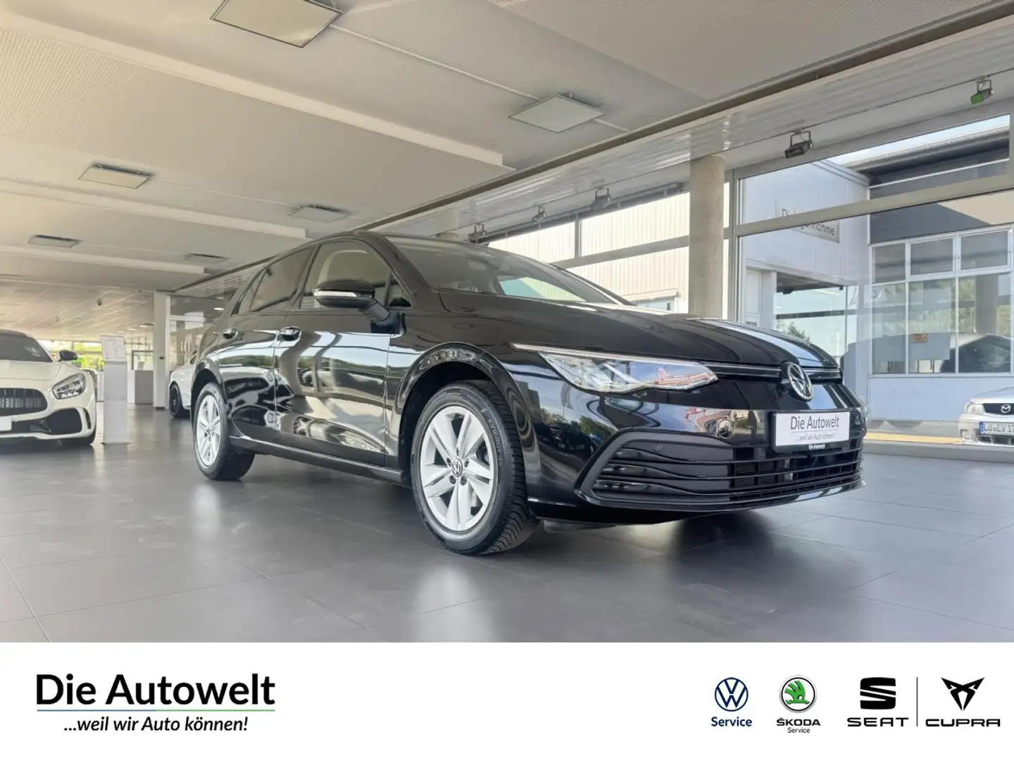 Volkswagen Golf VIII Lim. Life1.5 TSI NAVI LED ACC SHZG PDC Schwarz - 1