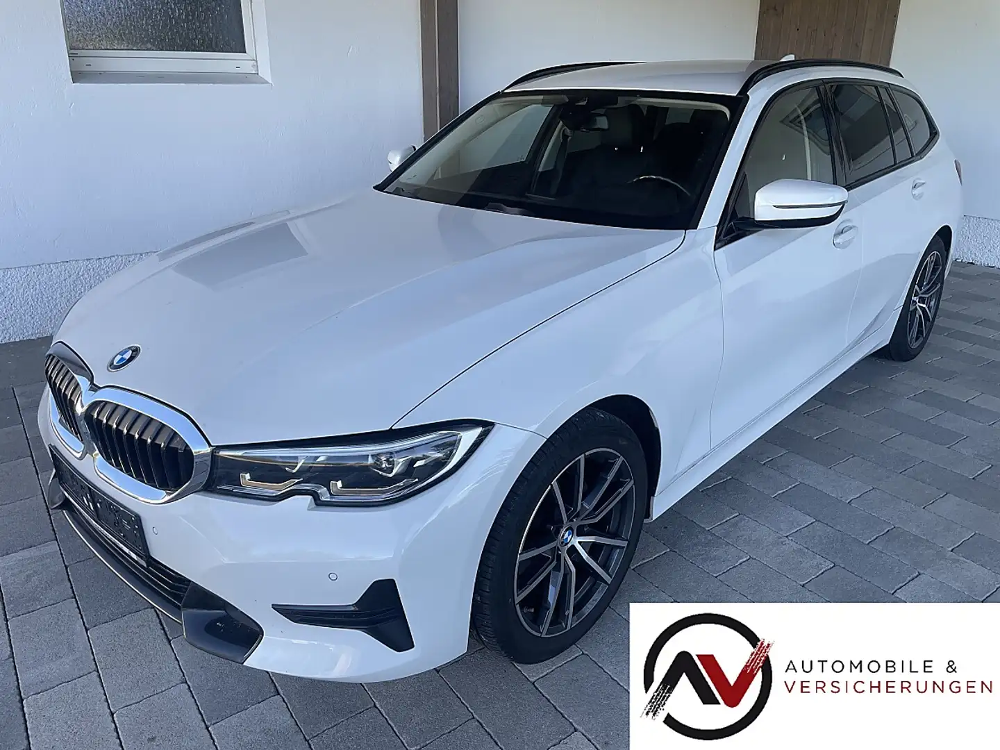 BMW Sonstige 3er-320d touring SPORT LINE-M LENKRAD-LED-BMW L... Weiß - 1