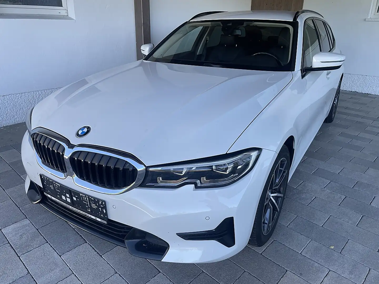 BMW Sonstige 3er-320d touring SPORT LINE-M LENKRAD-LED-BMW L... Weiß - 2