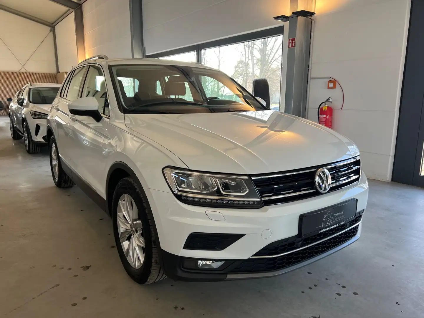 Volkswagen Tiguan 2.0 TDI Highline LED/ACC/PDC/Stand-HZ/SHZ Blanc - 2