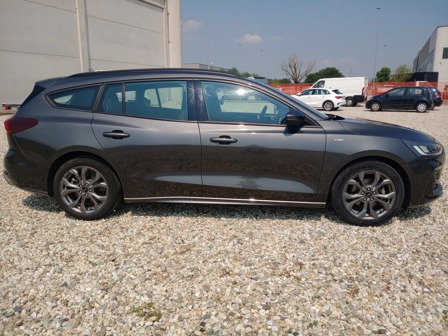 Ford Focus Focus SW 1.0 ecoboost h ST-Line X 125cv powershift Gris - 2