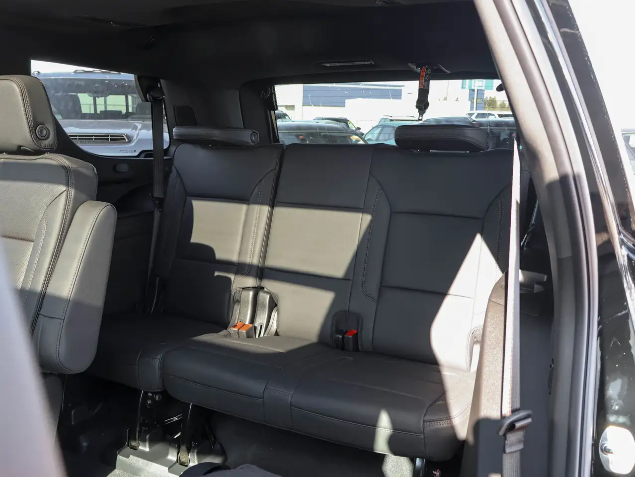 Chevrolet Tahoe снимка Chevrolet Tahoe