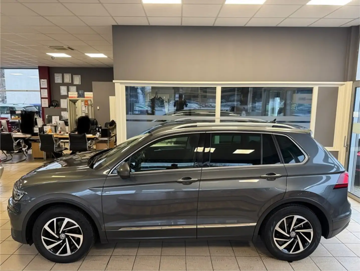 Volkswagen Tiguan Join ACC HeadUpDisplay Navi 1. Hand Grau - 1