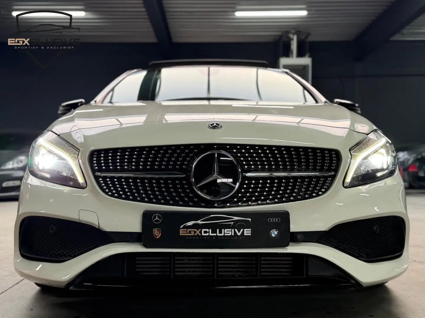 Mercedes-Benz A 160 Prestige Pano/Camera Blanc - 2