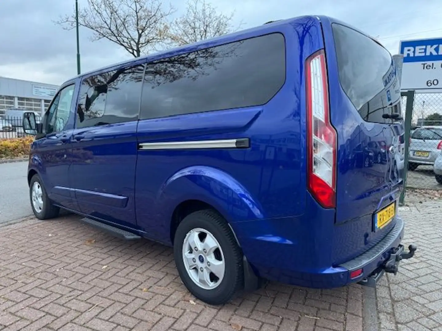 Ford Transit Custom Tourneo 2.0 TDCI L2 H1 VIP Titanium 9persoons Airc Blau - 2