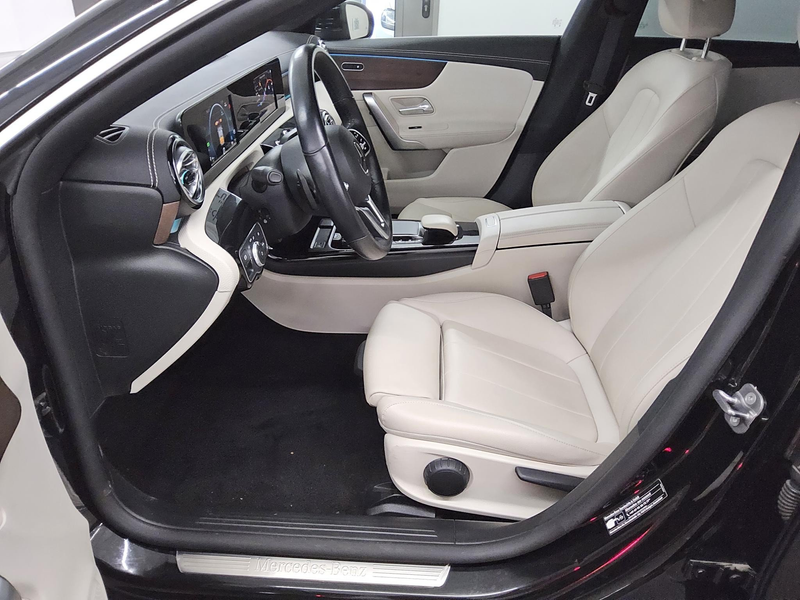 Mercedes-Benz CLA 250 Shooting Brake e Progressive NAVI LED — photo 9
