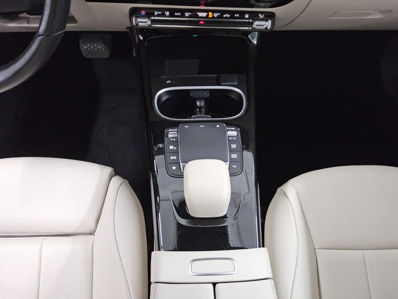 Mercedes-Benz CLA 250 Shooting Brake e Progressive NAVI LED — photo 6