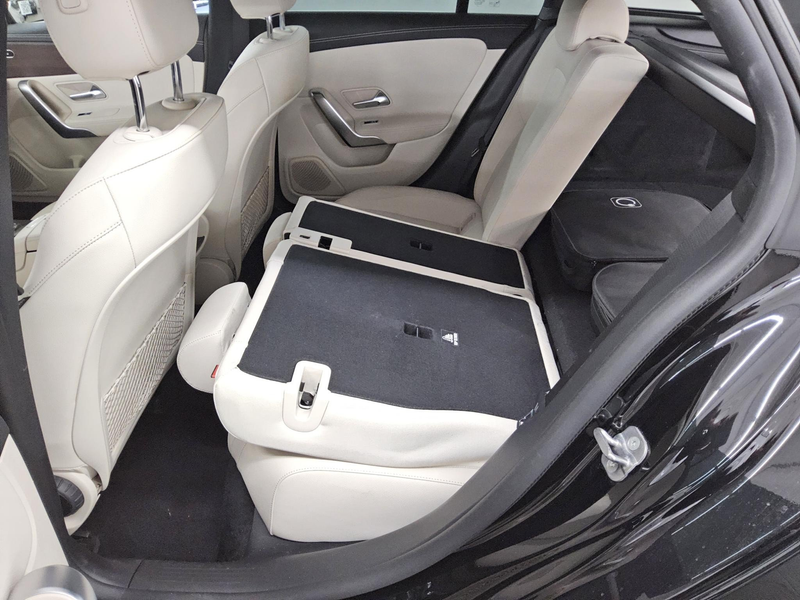 Mercedes-Benz CLA 250 Shooting Brake e Progressive NAVI LED — photo 13