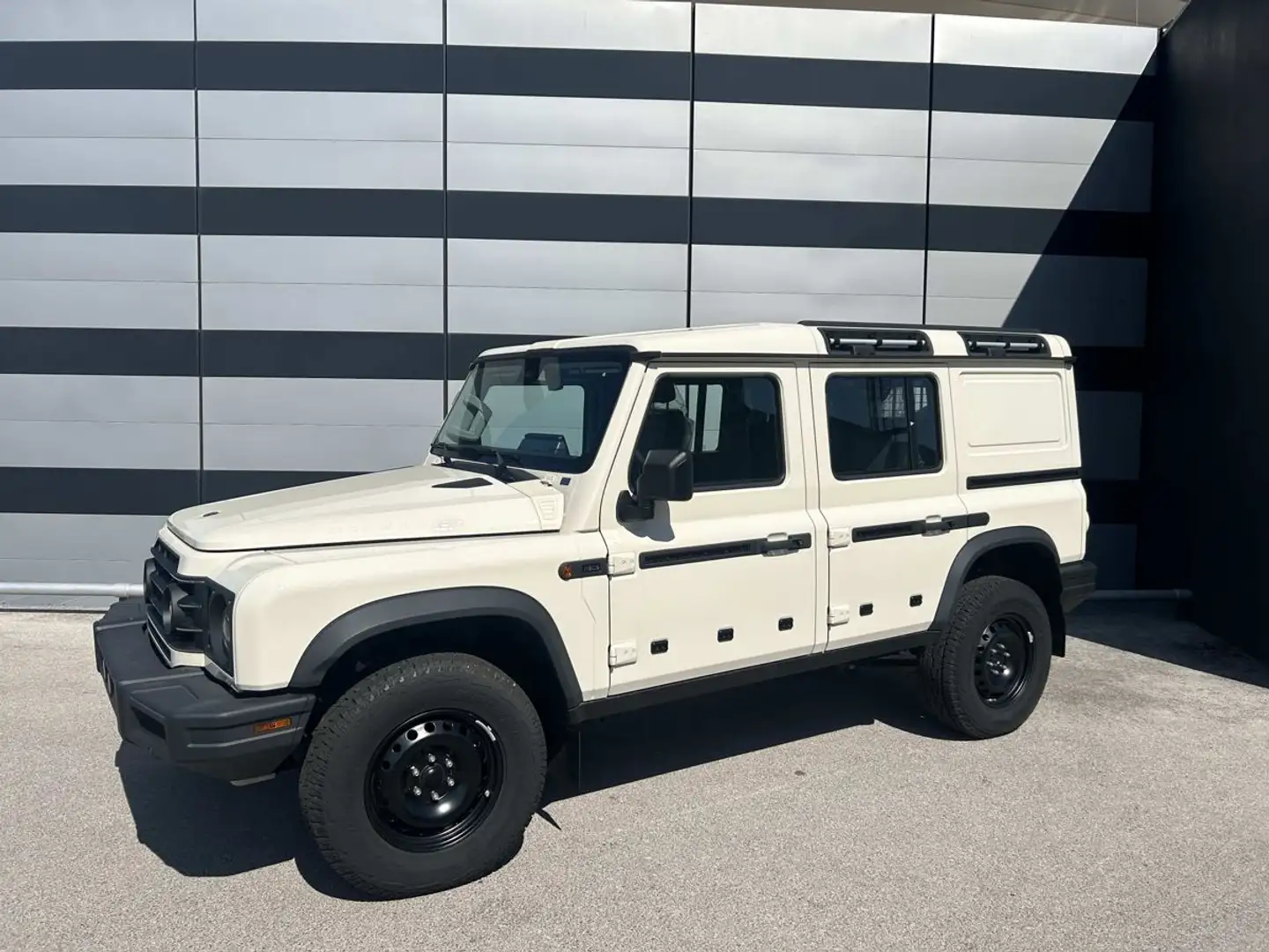 Ineos Grenadier Utility Wagon AKTIONSWOCHEN Alb - 2