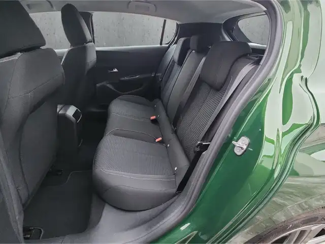 Peugeot 308 view 8