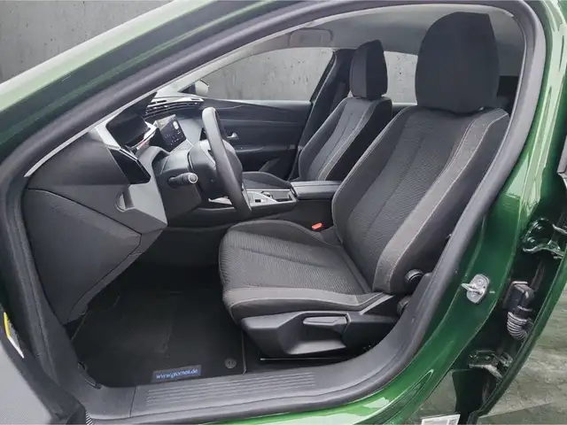 Peugeot 308 view 9