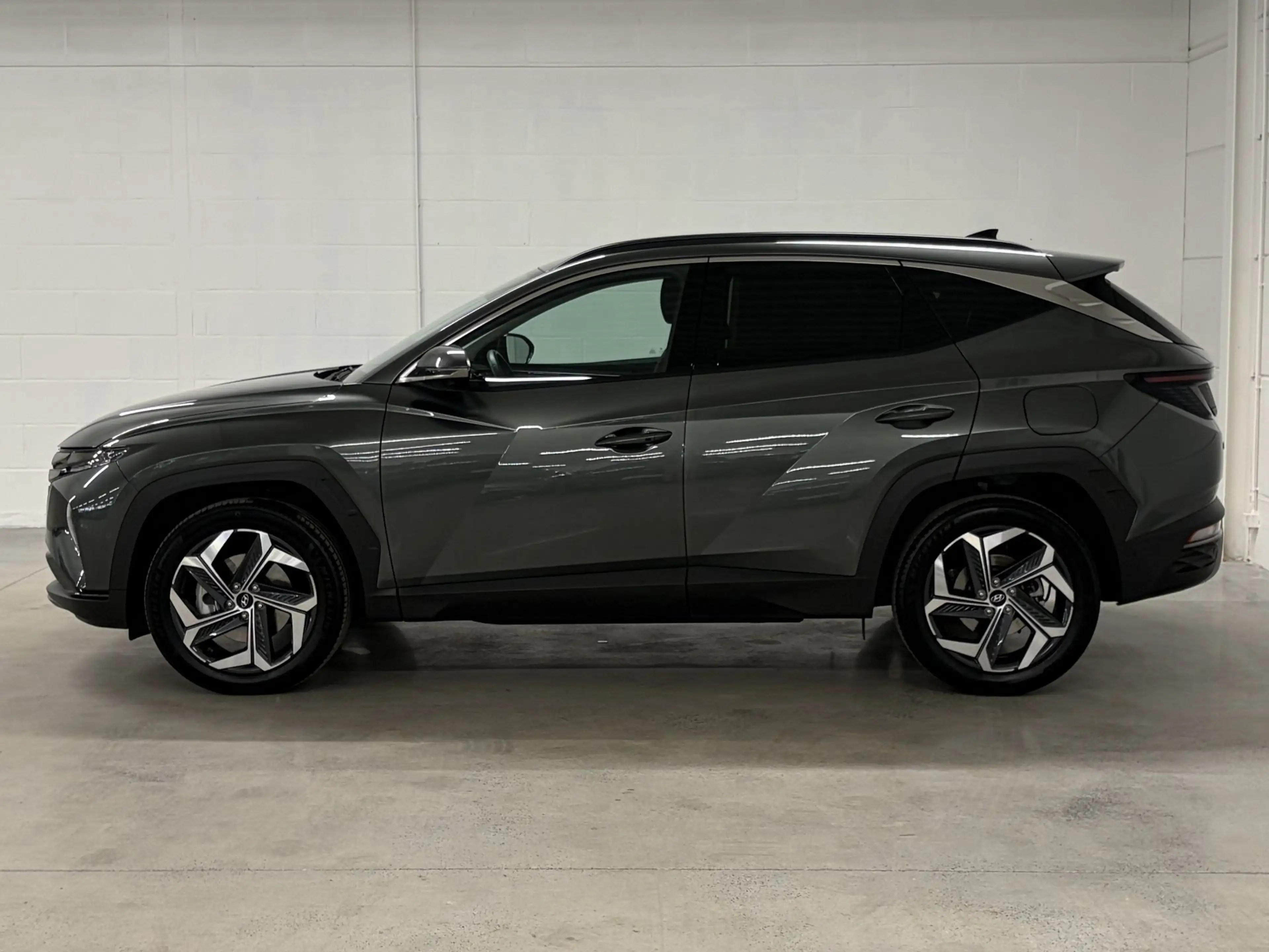 Hyundai TUCSON 1.6 T-GDi Shine HEV AT — photo 2