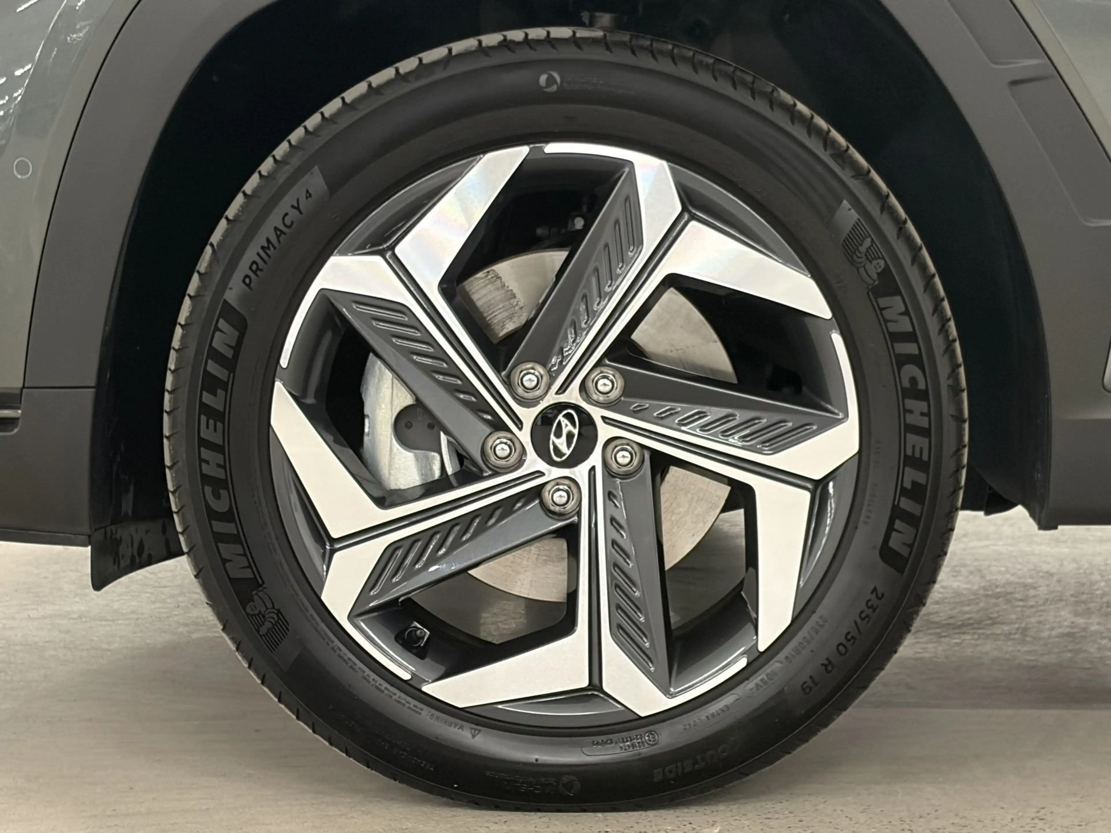 Hyundai TUCSON 1.6 T-GDi Shine HEV AT — photo 8