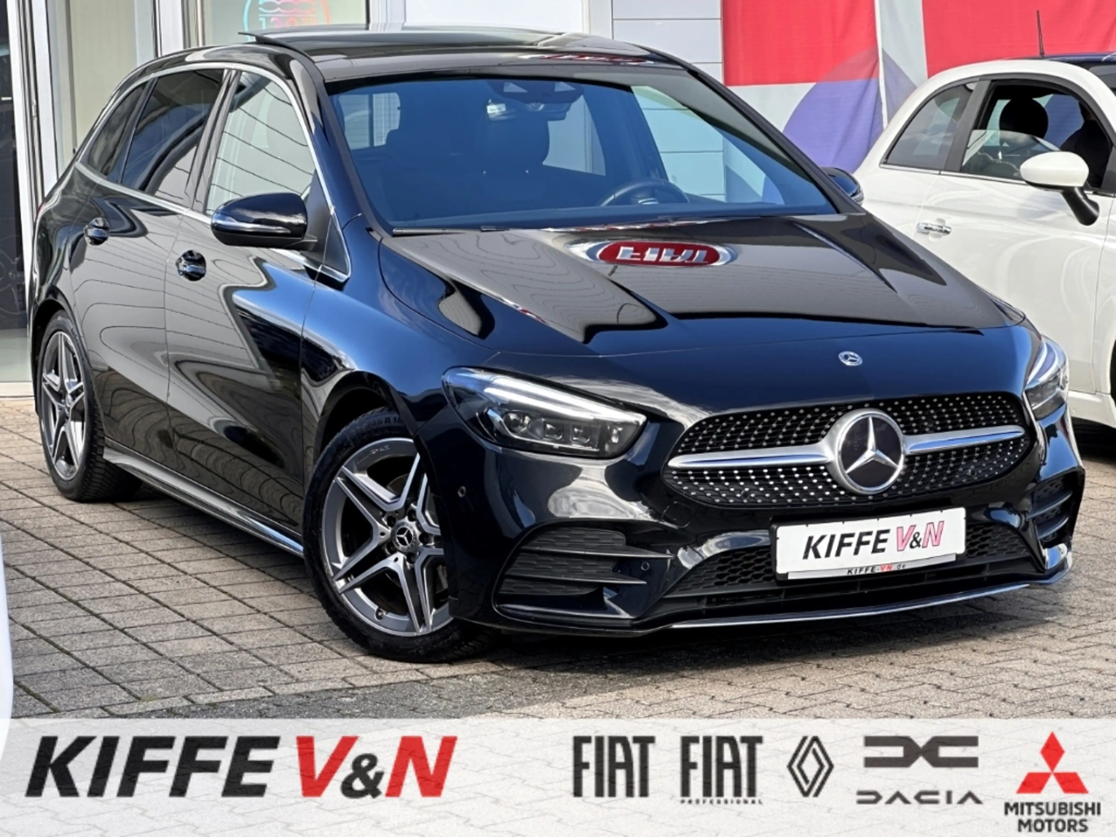 Mercedes-Benz B 200 AMG Line AHK PANO RFK MULTIBEAM WIDESCREEN