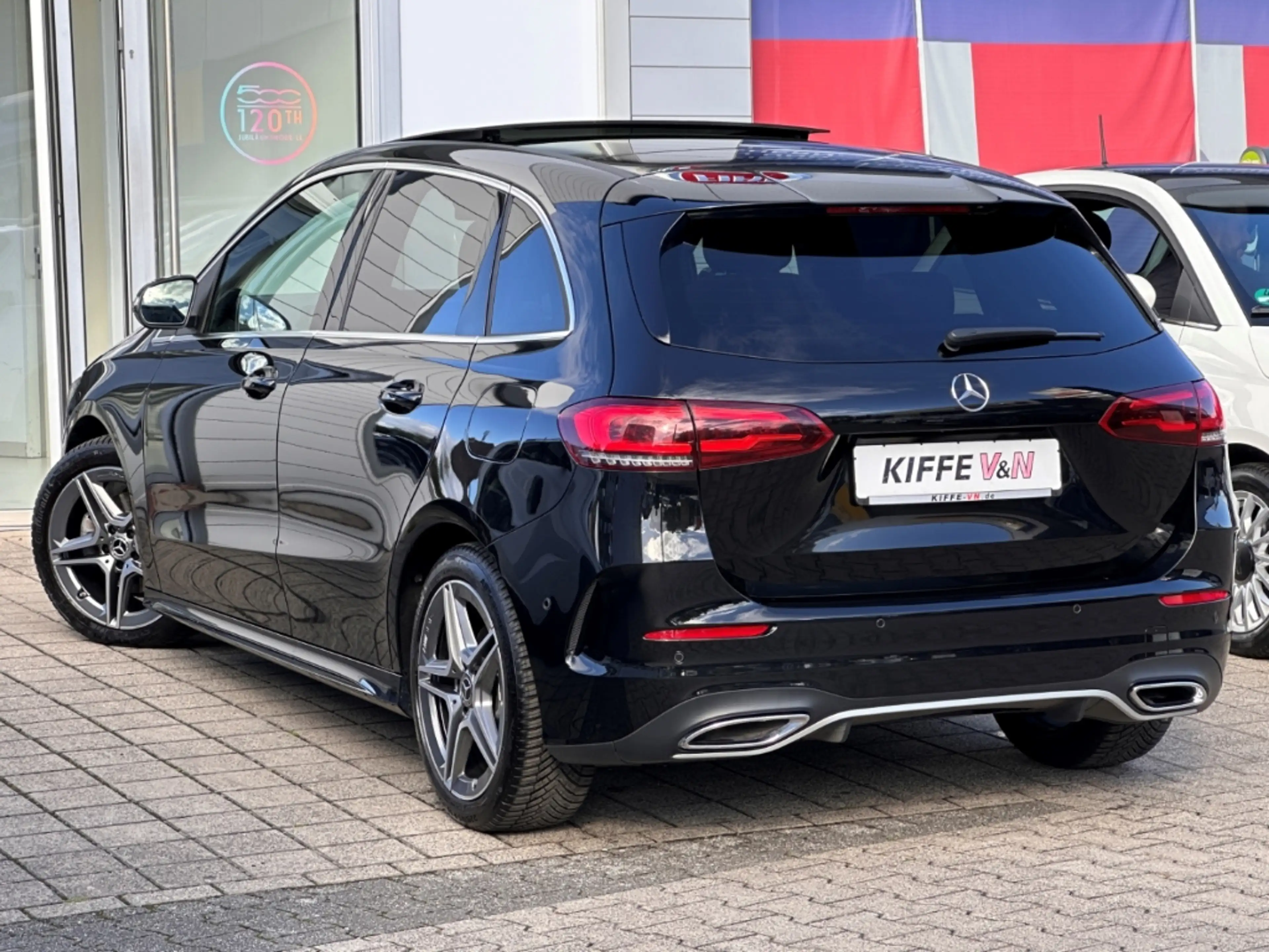 Mercedes-Benz B 200 AMG Line AHK PANO RFK MULTIBEAM WIDESCREEN — photo 2